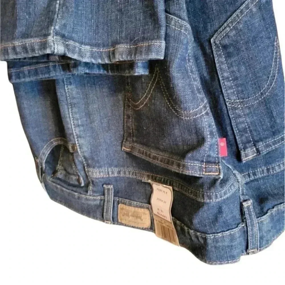 Vintage Levis 550 NWT waist cut  boot cut size 16M